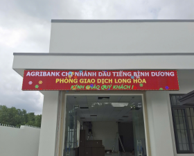 Bảng led trước cửa ngân hàng agribank CN Bình Dương
