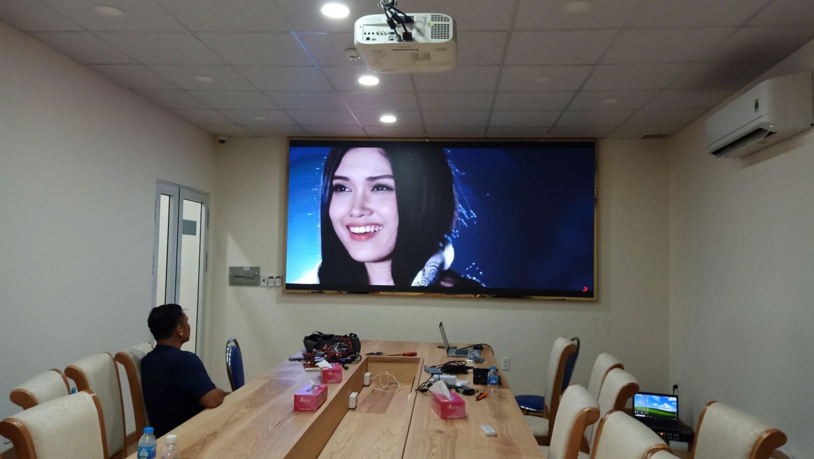 Màn hình led p2 trong nhà